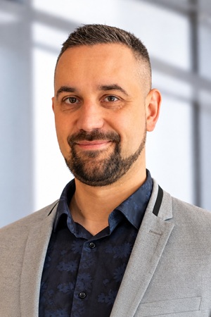 Prof. Dr. Lars Ackermann